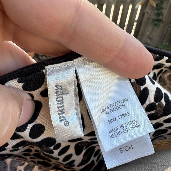 Adonna Leopard V-neck Top Blouse Women's size Small - Picture 7 of 7